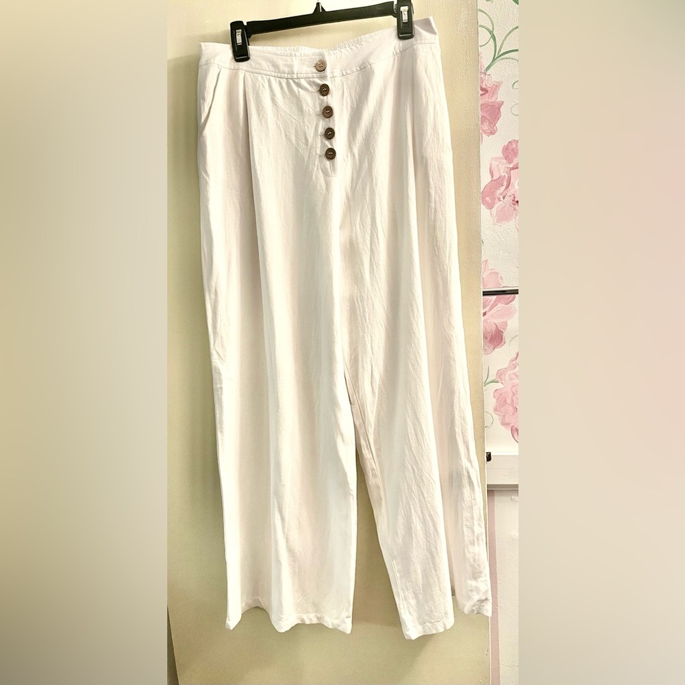 White Button-Front Cotton/Linen Blend Wide Leg Pants    SIZE LARGE   *LIKE NEW*